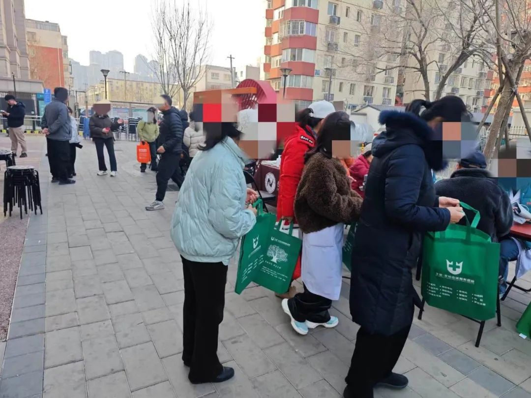 北京年轮中医骨科医院健康公益行：医疗关怀进社区